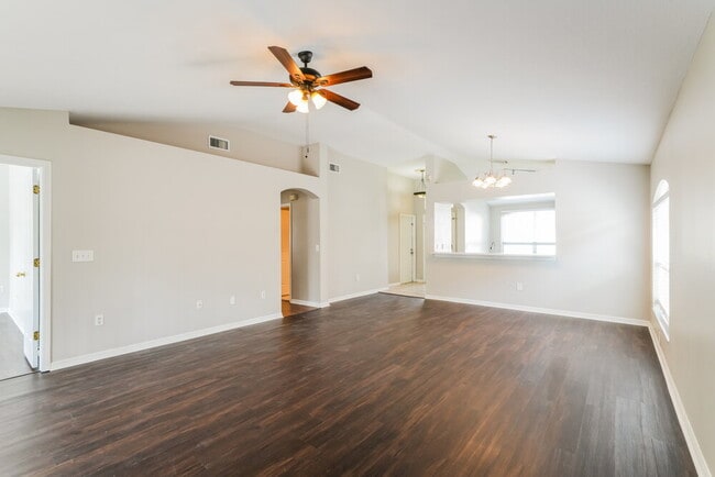 Foto del edificio - 29324 Birds Eye Dr