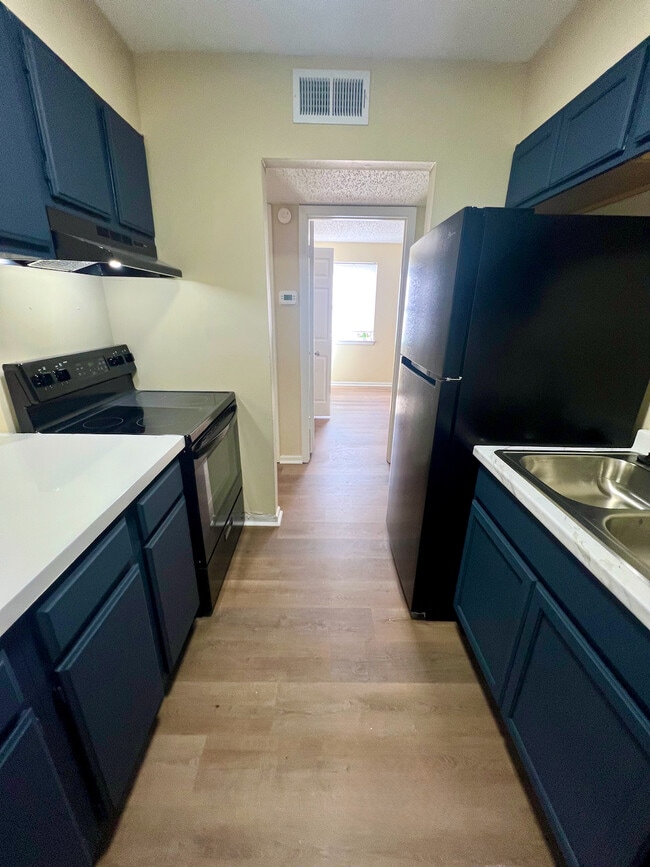 Foto del edificio - Tiger Den Apartments