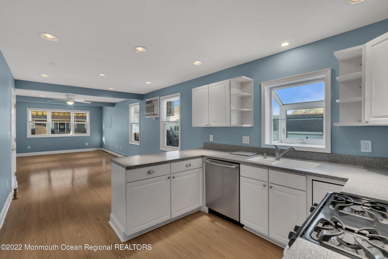 63 Washington Ave, Highlands, NJ 07732 House Rental in Highlands, NJ