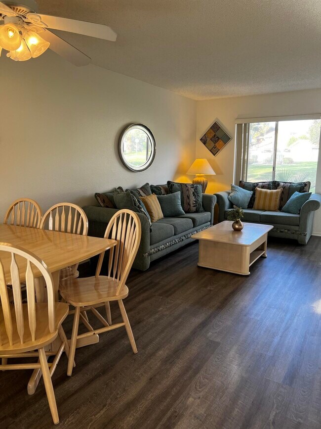 Foto del edificio - 406 Tava Ln