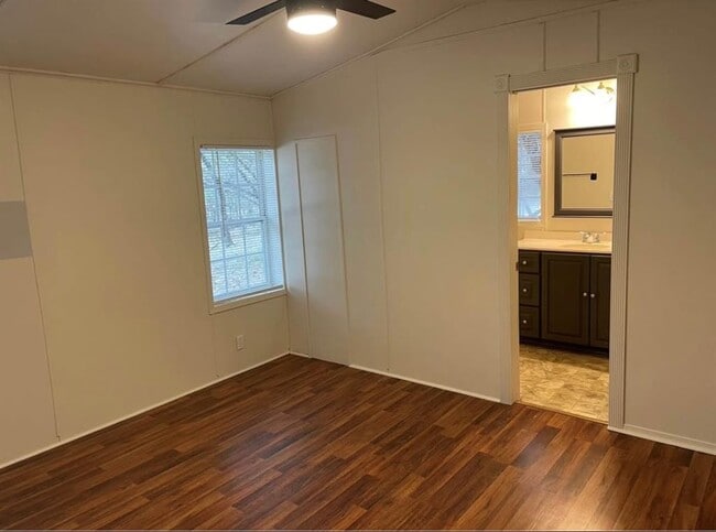 Building Photo - 23081 Nameless Rd