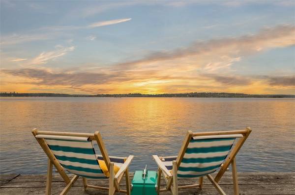 Foto del edificio - 6421 Lake Washington Blvd NE