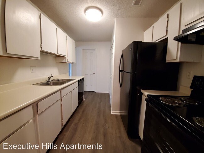 Building Photo - 1601 Sparkman Dr NW