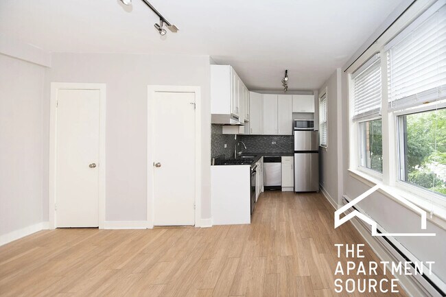 Foto del edificio - 511 W Belmont Ave