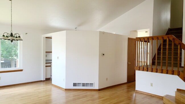 Foto del edificio - 2599 W 110th Ave
