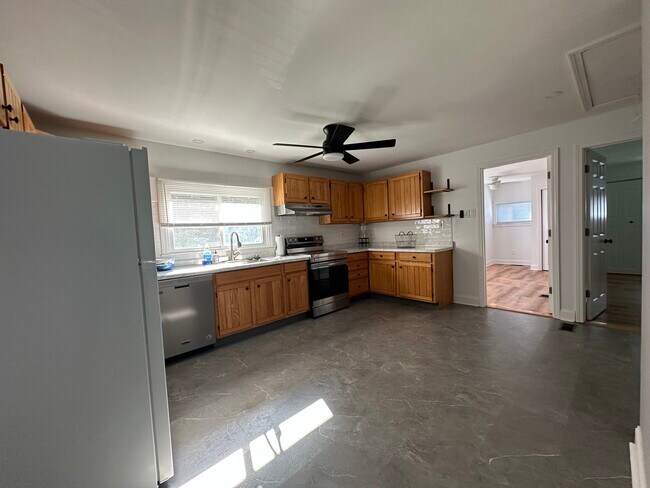 Foto del edificio - 50 Clear Lake Manor Rd
