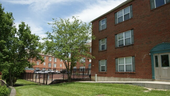 Building Photo - Autumn Ridge Apartments