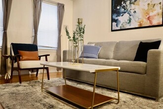 Building Photo - 1600-1602-1602 N Jackson St