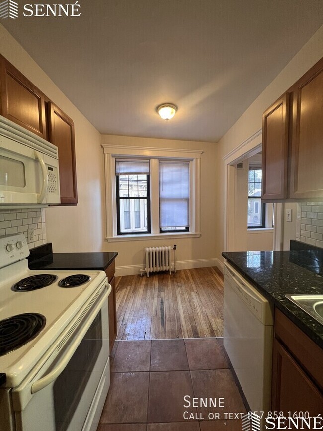 Foto del edificio - Charming & Spacious 1BR Near Harvard Squar...