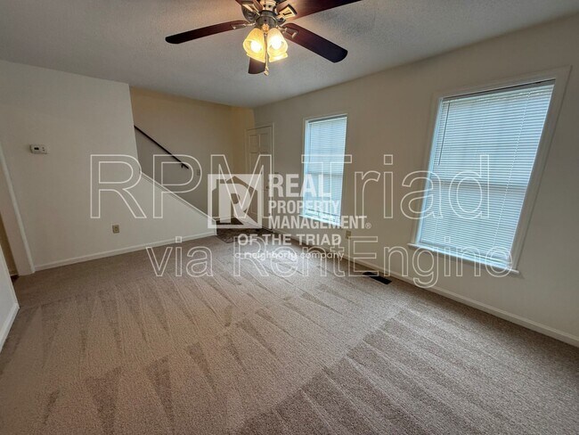 Foto del edificio - 1805 Cody Ave
