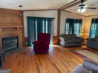 Foto del edificio - 1572 Triple T Dr