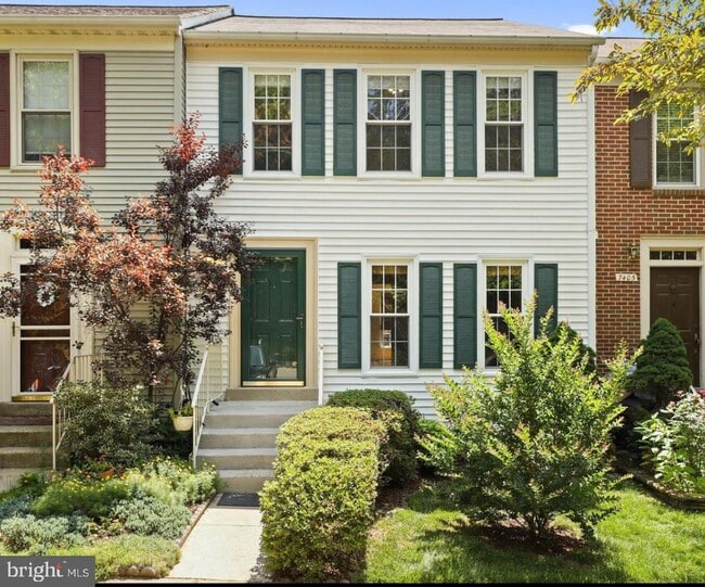 Building Photo - 7403 Duddington Dr