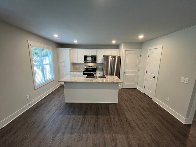 Building Photo - 3745 Corvette St