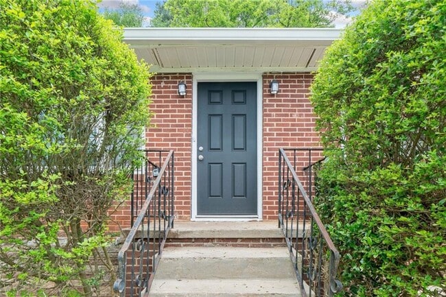 Building Photo - 2078 Olive Springs Rd SE