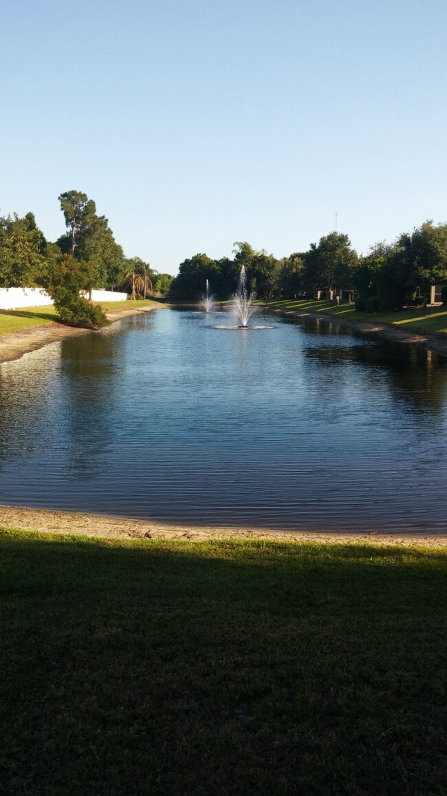 Building Photo - 1462 Daryl Dr