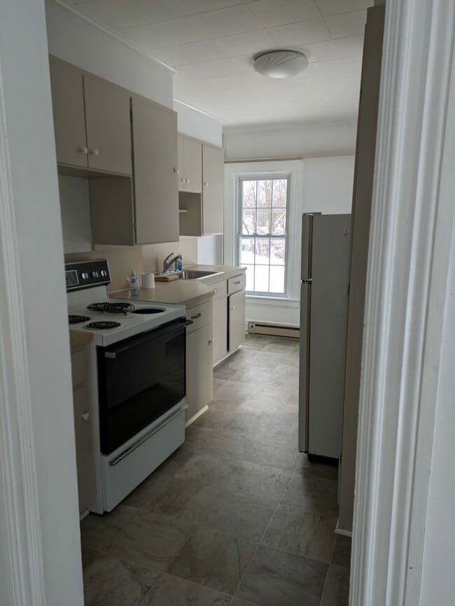 Building Photo - 4218 Ridge Rd