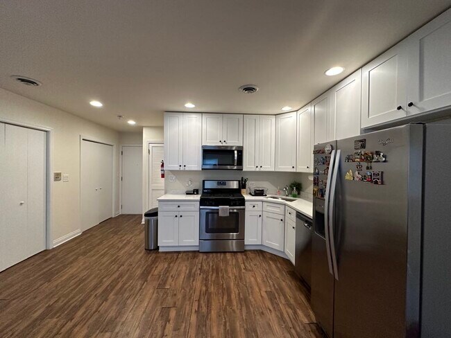 Foto del edificio - 3940 N Pulaski Rd