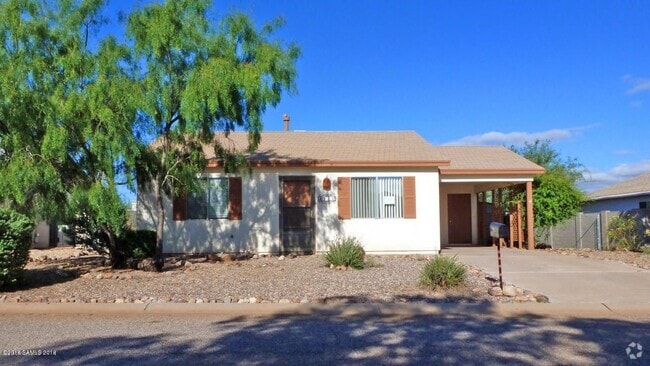 Building Photo - 113 Arrowhead Dr