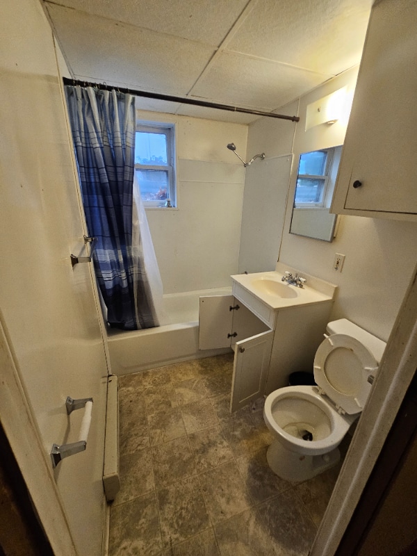 Building Photo - 26024 Randall Rd