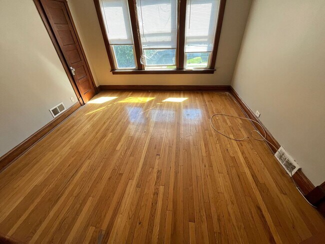 Foto del edificio - 11344 S Calumet Ave