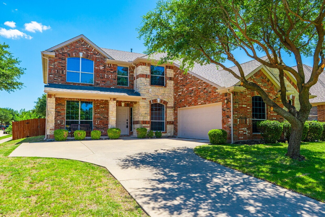 **This home checks all the boxes!** - **This home checks all the boxes!**