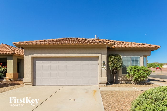 Primary Photo - 9747 N Sandy Valley Dr