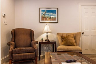 Building Photo - 717 Lancaster Ave