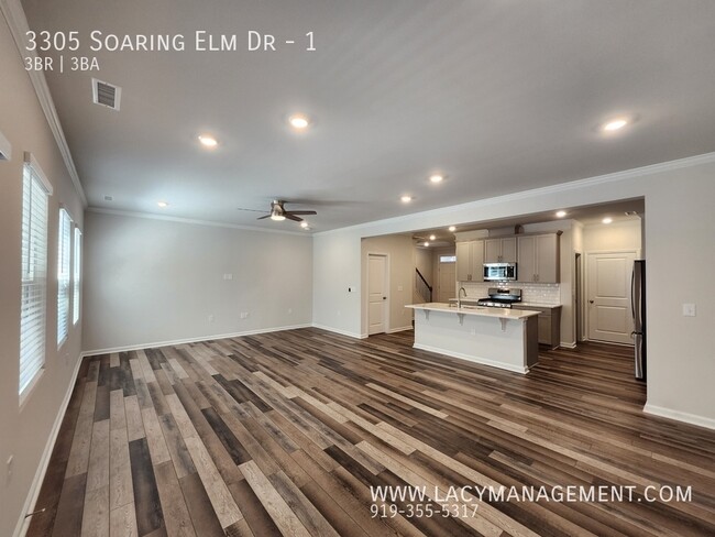 Building Photo - 3305 Soaring Elm Dr