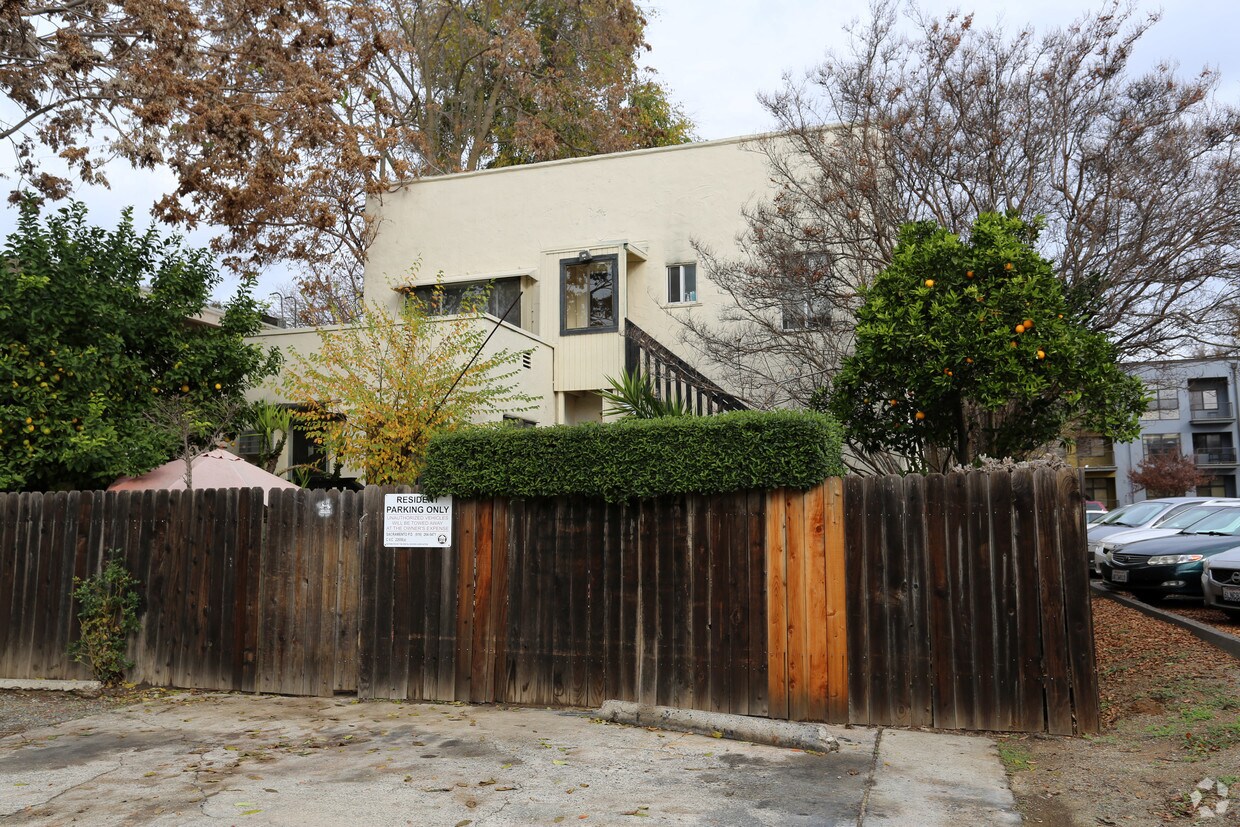 Foto del edificio - 1416 Q St