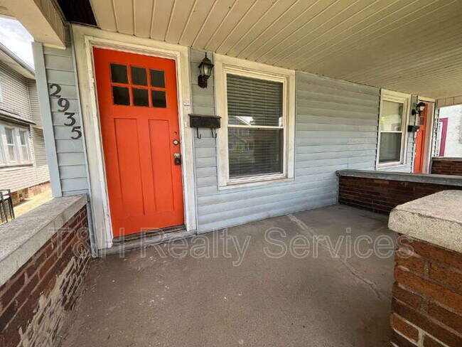 Foto del edificio - 2935 Ruckle St