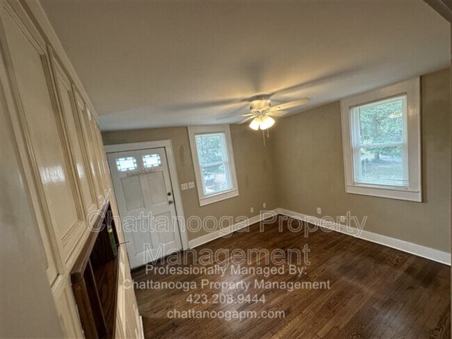 Building Photo - 310 S Parkdale Ave