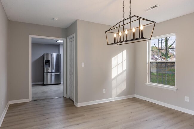 Building Photo - 1531 Wilson Rd