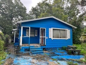 Building Photo - 1821 Pullman Ave