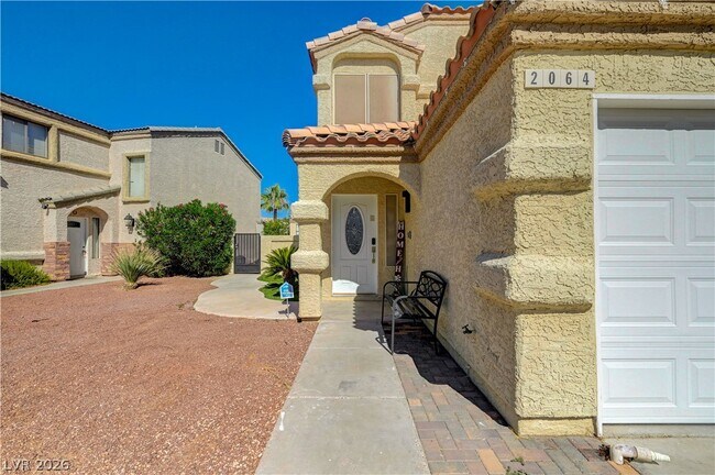 Building Photo - 2064 Waverly Cir