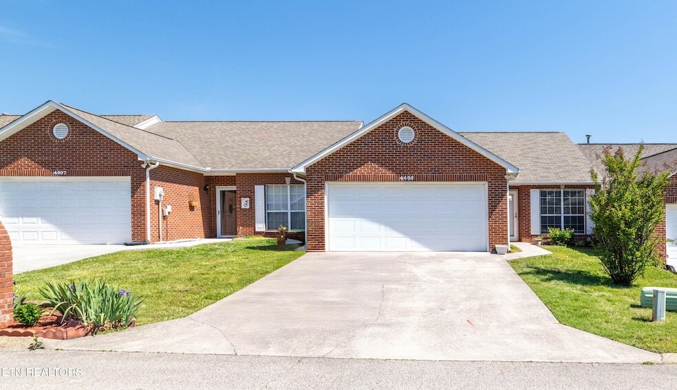 Photo - 4405 Greenfern Way Unit