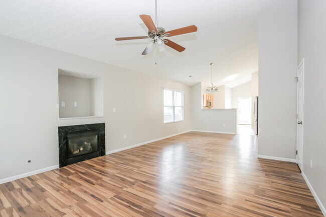 Foto del edificio - 4240 Shortleaf Ln