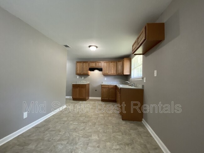 Foto del edificio - 3075 Parker Rd