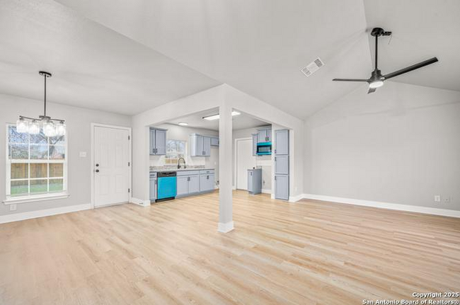 Foto del edificio - 8427 Glen Ct