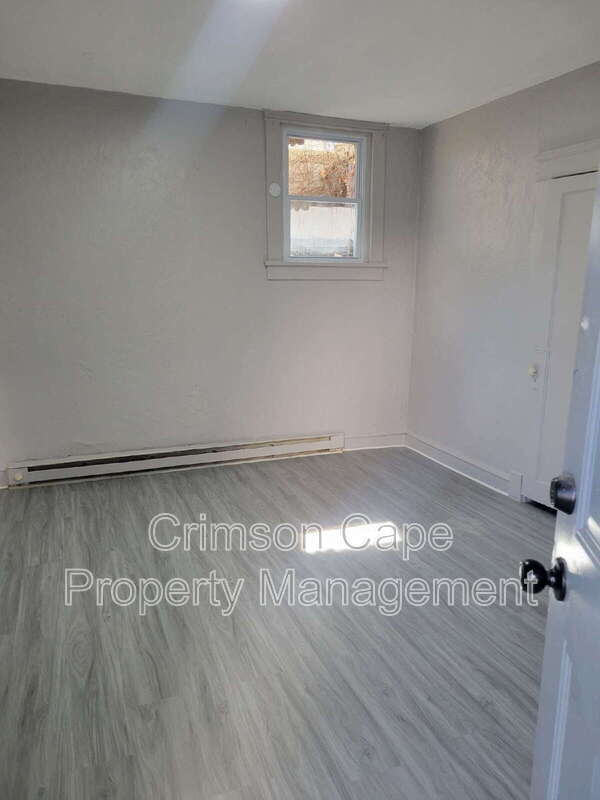 Building Photo - 13 E Chestnut St