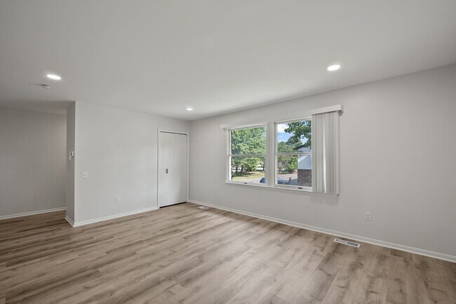 Foto del edificio - Chestnut Oaks