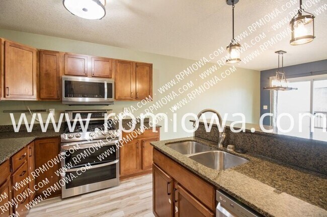 Foto del edificio - 495 SE Sagewood Cir