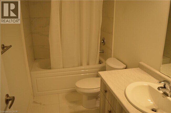Building Photo - 32 Dryden Ln