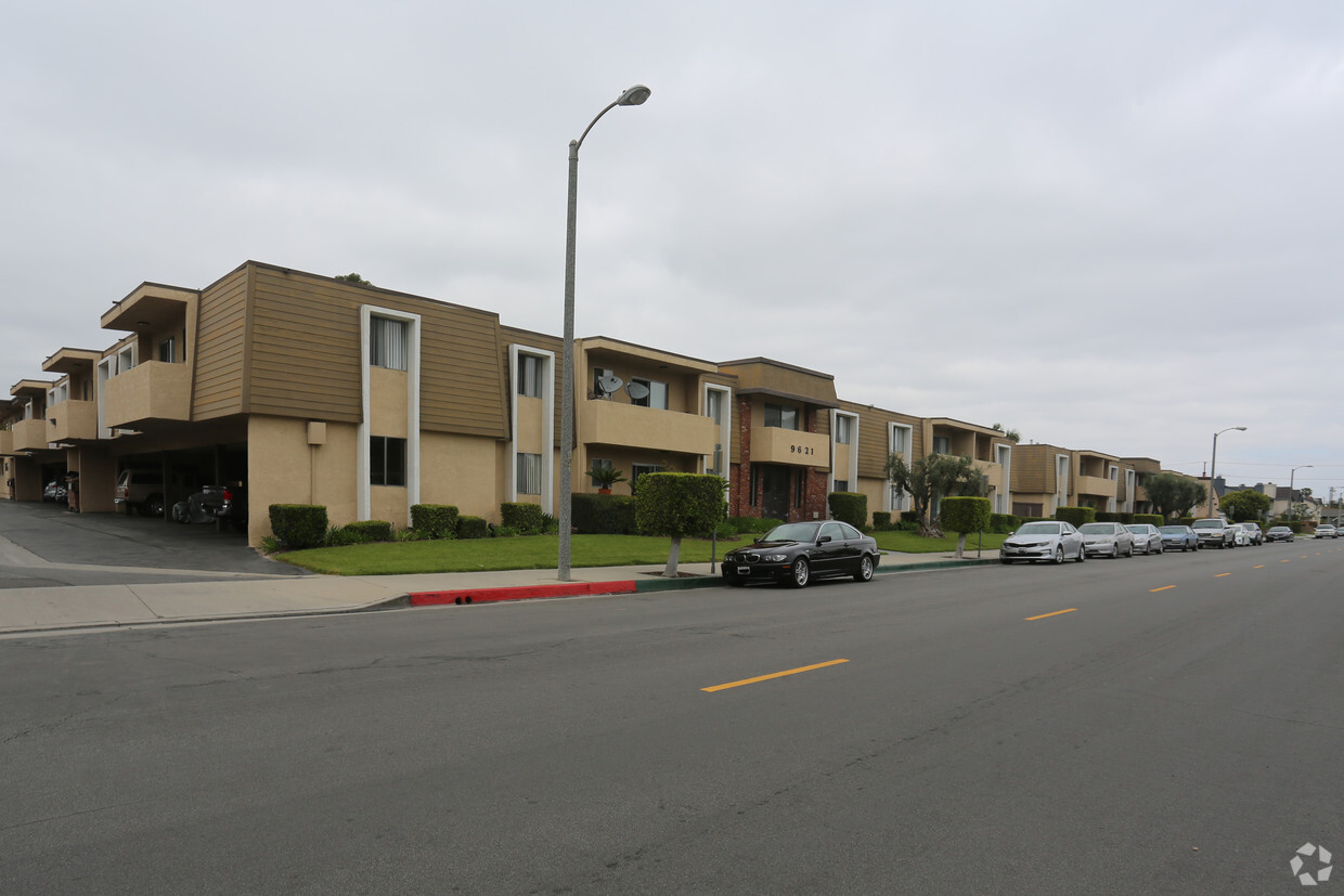 Cypress Park Apartments - Apartments in Cypress, CA | Apartments.com