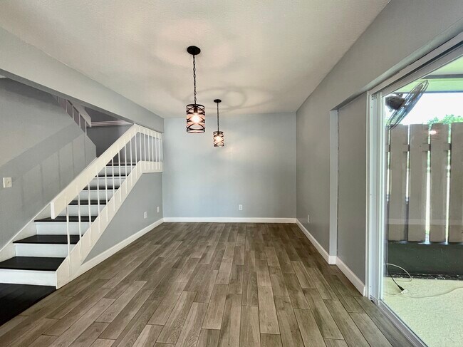 Foto del edificio - 1701 Haverhill Ct