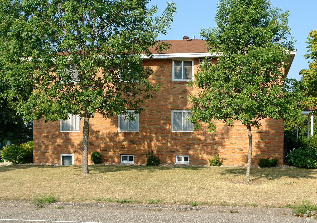 Building Photo - 2426 County Road I