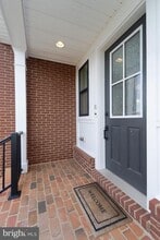 Building Photo - 41935 Spring Air Dr