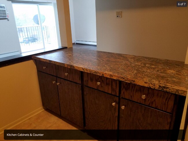 432E Kitchen Cabinets - 432 Pleasant Run Dr