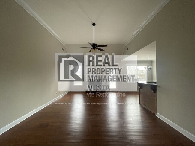 Foto del edificio - 904 Rainbow Springs Rd