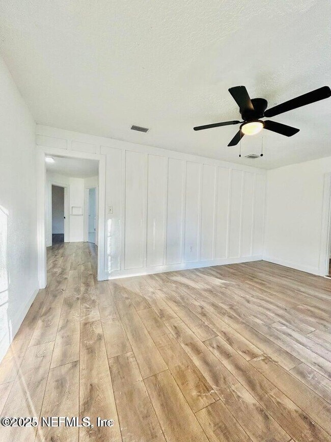 Foto del edificio - 7537 Oakwood St