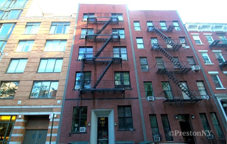 Primary Photo - 134 W 15th St